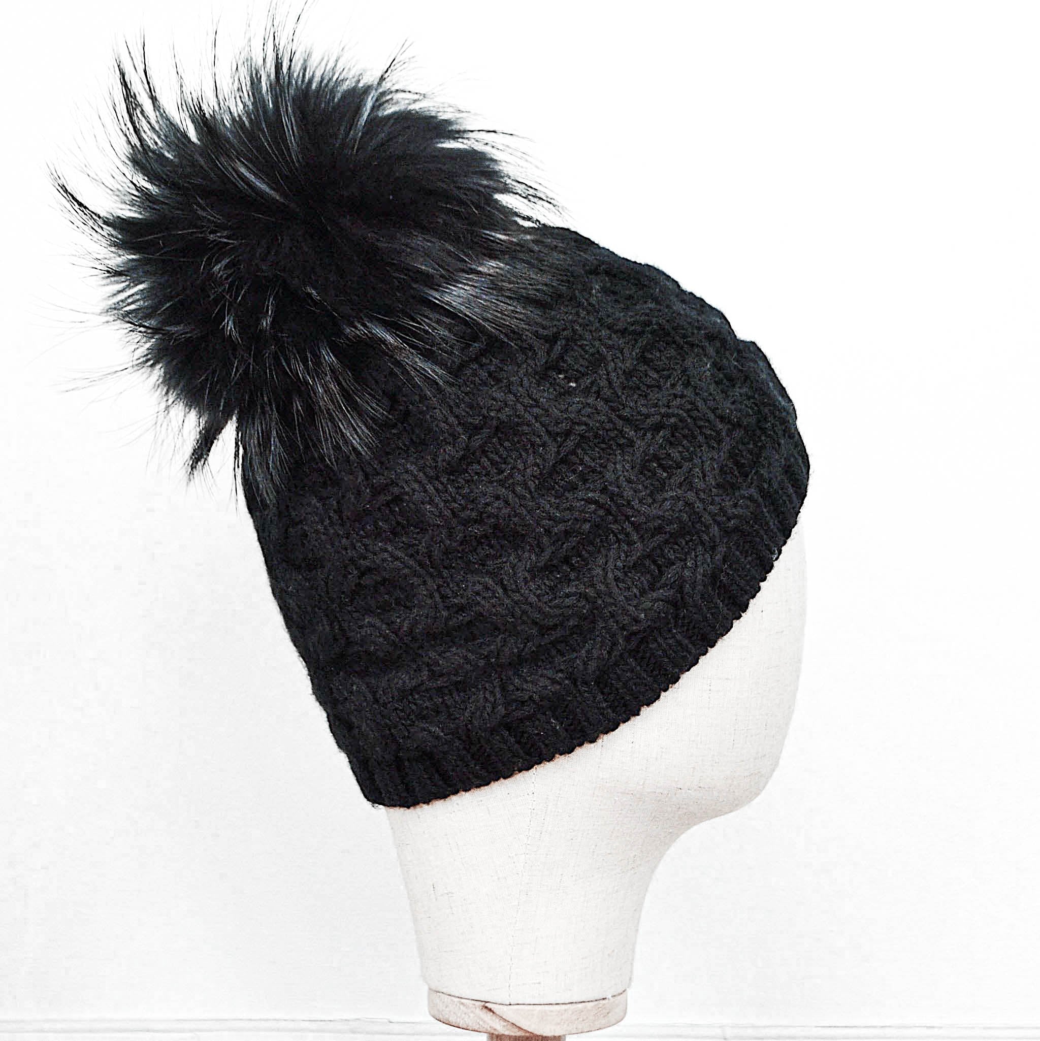 Inverni Black Cashmere Pom- Pom Hat with Fox Fur