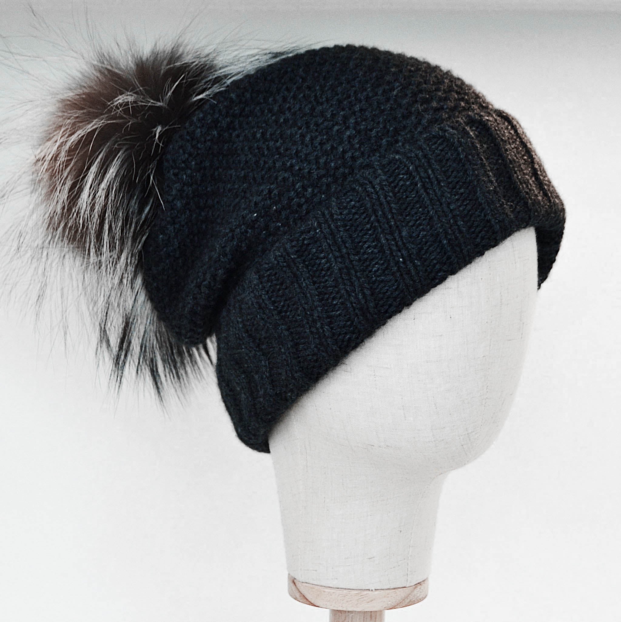 Inverni Argentata Cashmere Hat with Fox Fur